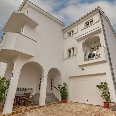 דירות Ražanac Haus Toni מראה חיצוני תמונה