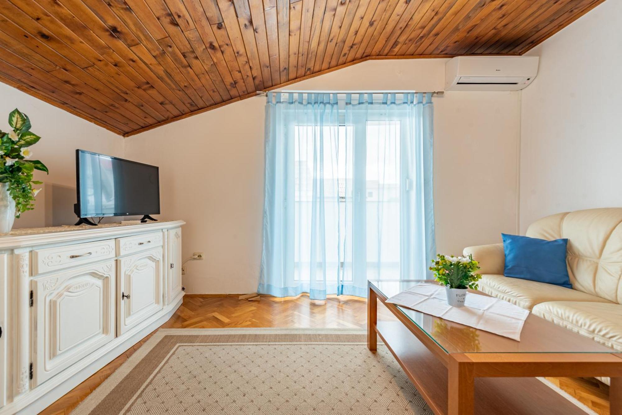 דירות Ražanac Haus Toni מראה חיצוני תמונה