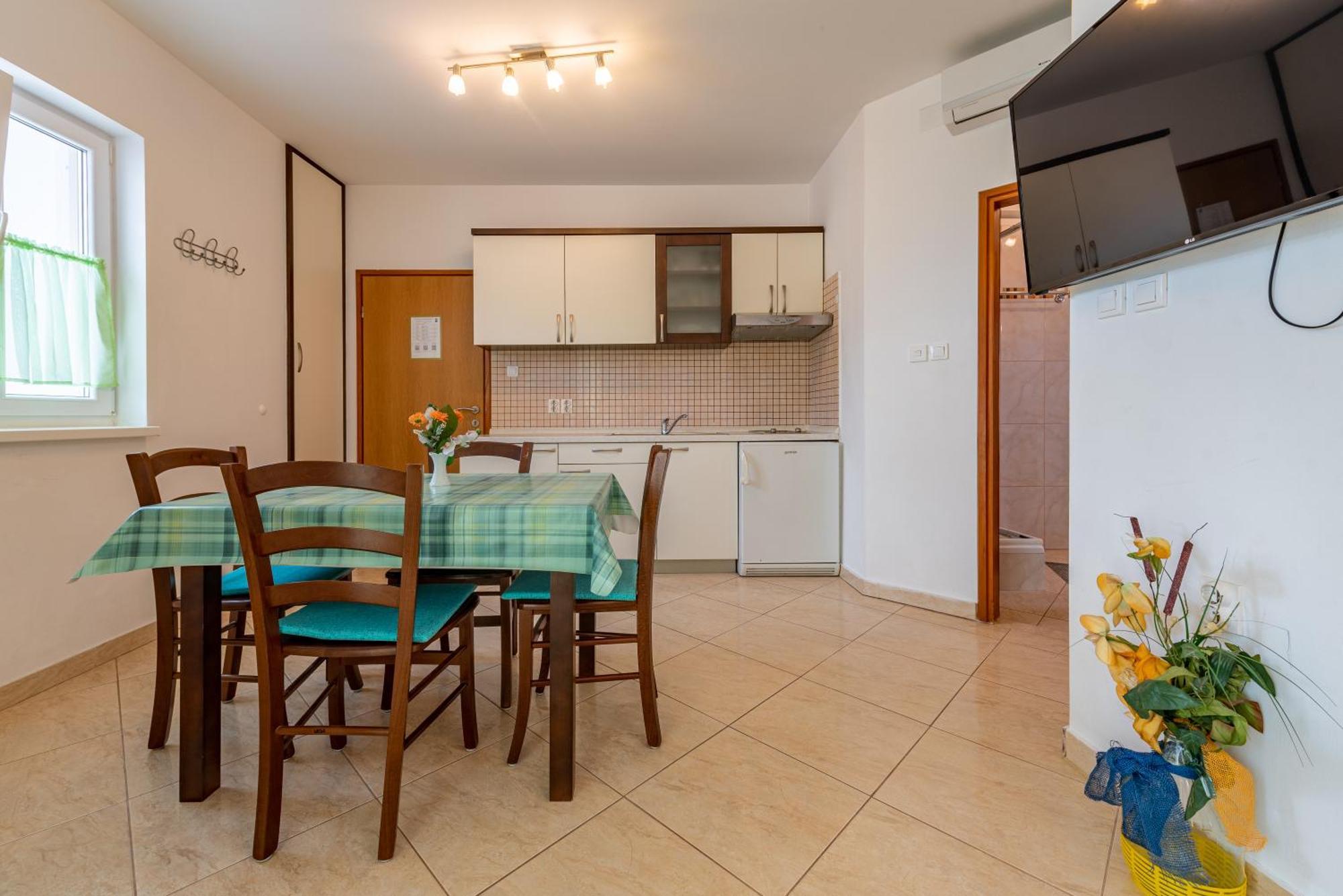 דירות Ražanac Haus Toni מראה חיצוני תמונה